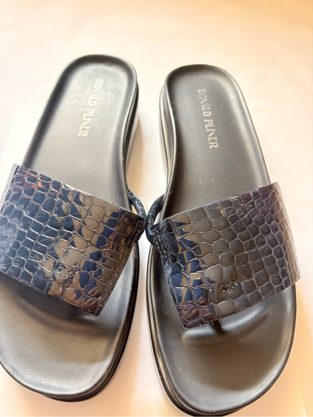Donald Pliner Fifi Midnight Blue Croc-Embossed Platform Slides - Size 10 M